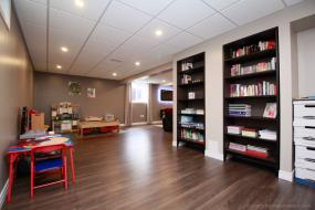 Property listing for 155 Garinger Cres., Hamilton, ON