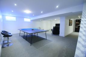 Property listing for 1880 Glancaster Rd., Ancaster, ON