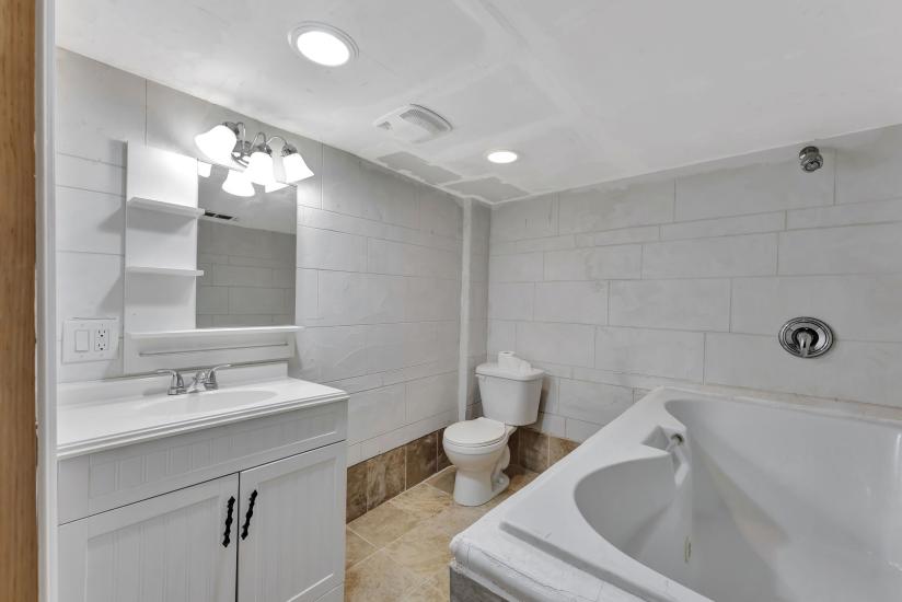 Property listing for 8 Senator Ave., Hamilton, ON