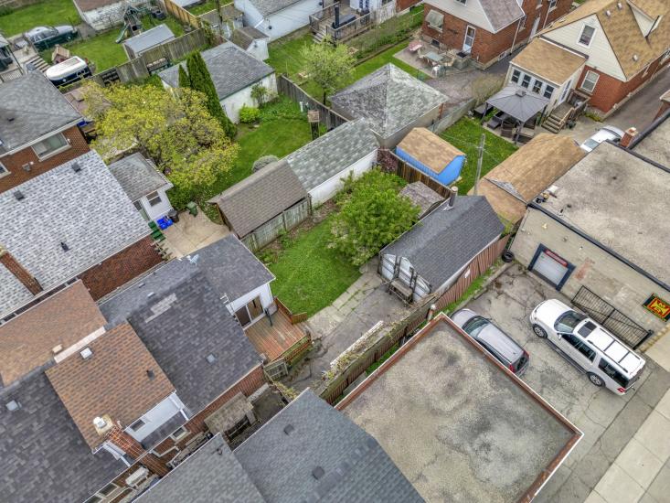 Property listing for 4 Park Row S., Hamilton, ON