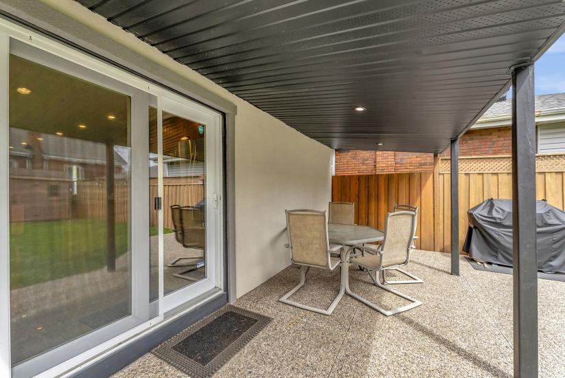 Property listing for 746 Roxborough Ave., Hamilton, ON