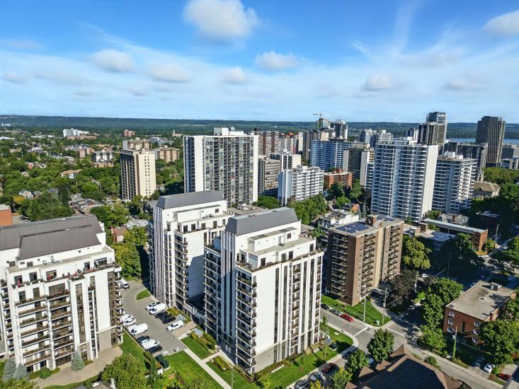 Property listing for 81 Robinson St. Unit #709, Hamilton, ON