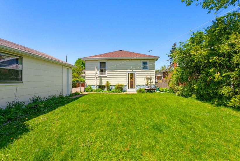 Property listing for 257 West 2nd St., Hamilton, ON