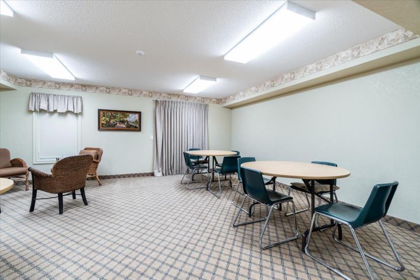 Property listing for #208-990 Golf Links Rd., Ancaster, ON