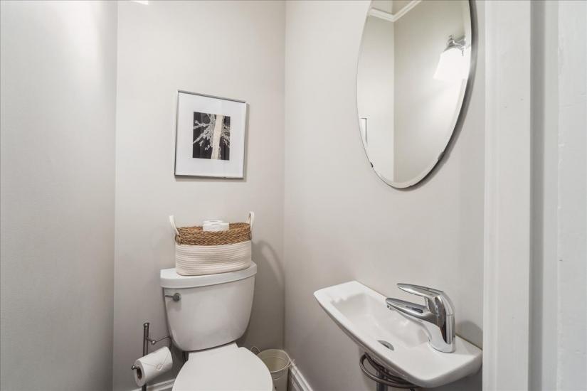 Property listing for 179 Hess St. S., Hamilton, ON