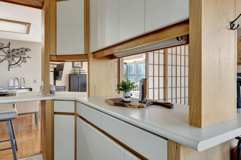 Property listing for #601-28 Duke St., Hamilton, ON