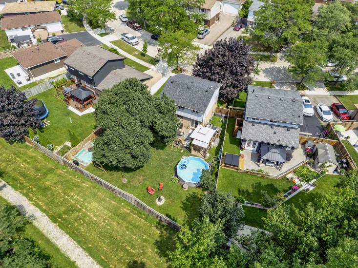 Property listing for 20 Bywood Cres., Stoney Creek, ON