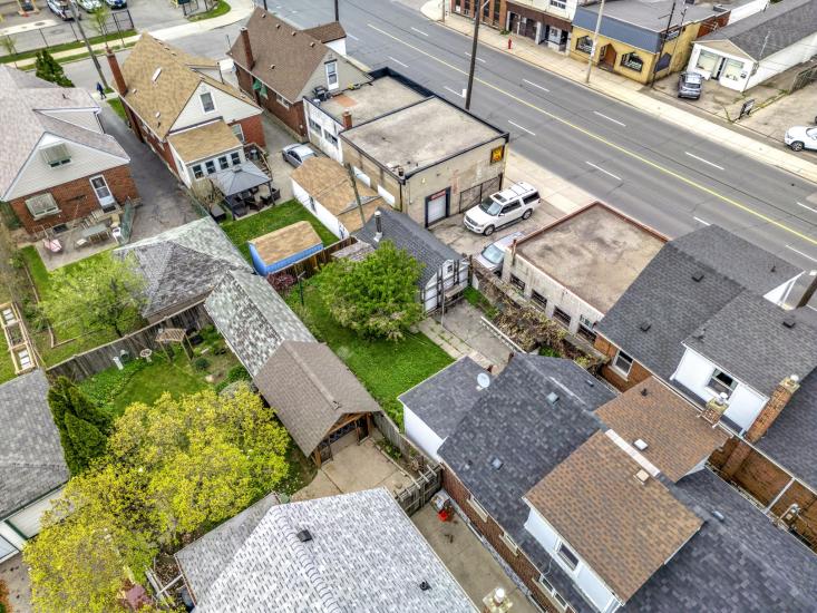 Property listing for 4 Park Row S., Hamilton, ON