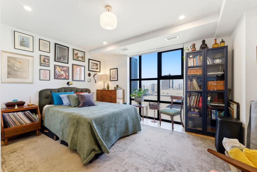 Property listing for #PH4-112 King St. E., Hamilton, ON