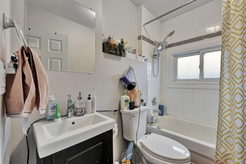 Property listing for 70 Belview Ave., Hamilton, ON