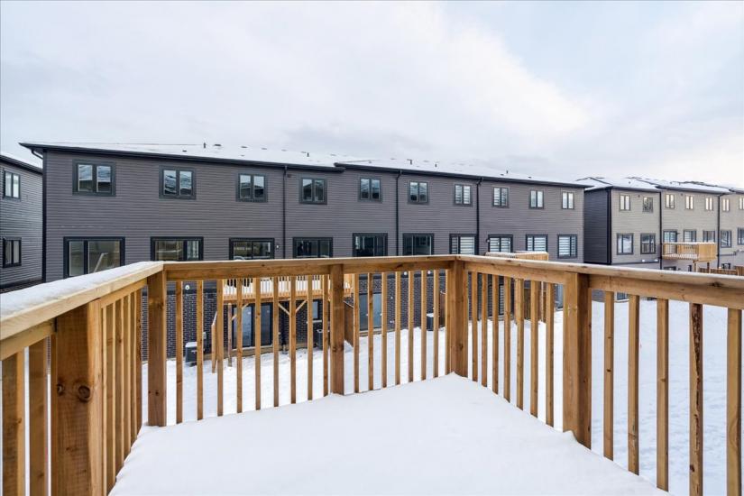 Property listing for 46 Capstone Lane, Hamilton, ON