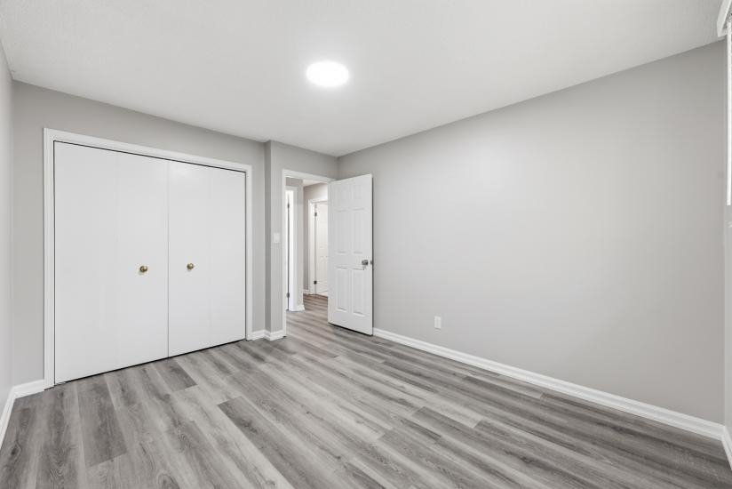 Property listing for 42 Terrace Ave., Welland, ON