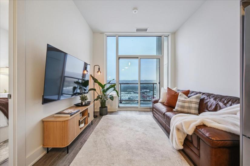 Property listing for #1901-385 Winston Rd., Grimsby, ON