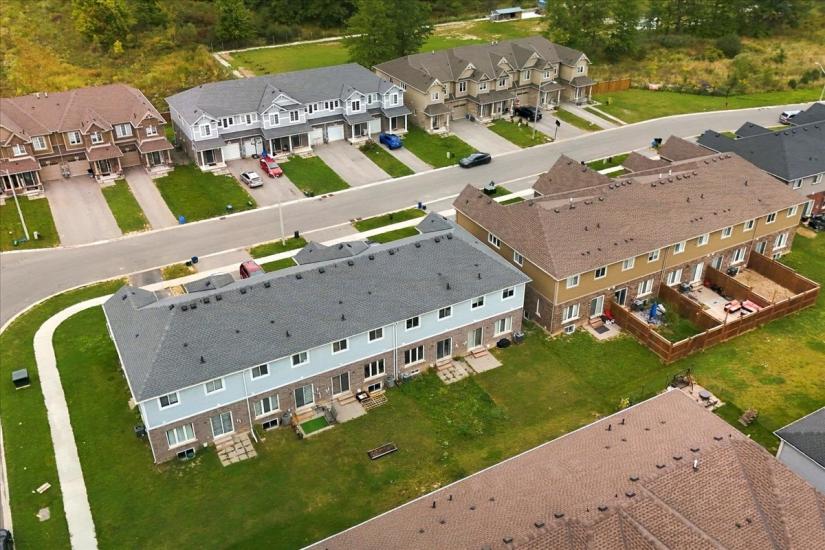 Property listing for 125 Sunflower Pl., Welland, ON