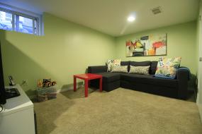 Property listing for 132 Dromore Cres., Hamilton, Ontario