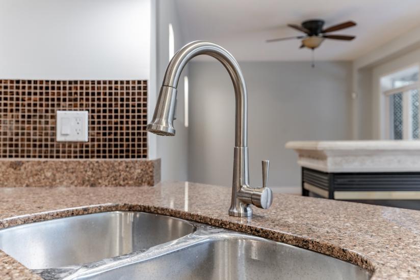 Property listing for 100 Davidson Blvd., Dundas, ON