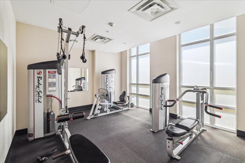 Property listing for #809-81 Robinson St., Hamilton, ON