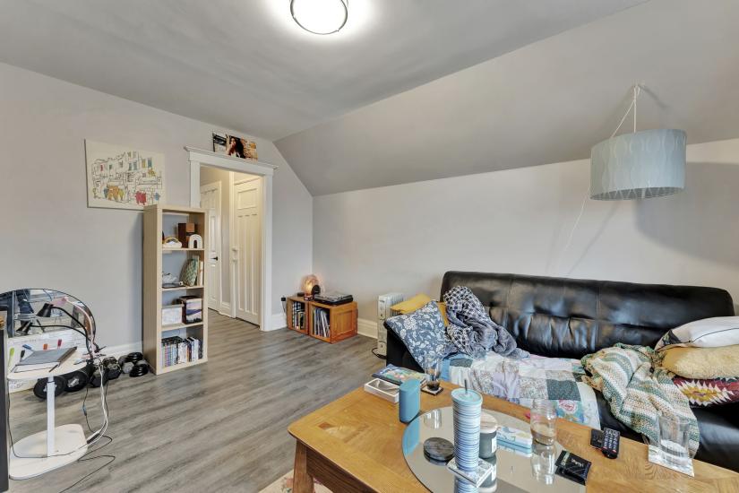 Property listing for 70 Belview Ave., Hamilton, ON