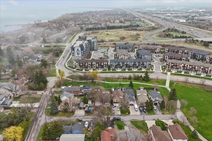 Property listing for 5 Herbert Crt., Stoney Creek, ON