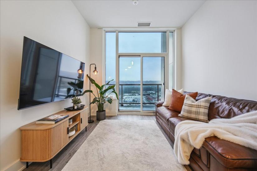 Property listing for #1901-385 Winston Rd., Grimsby, ON