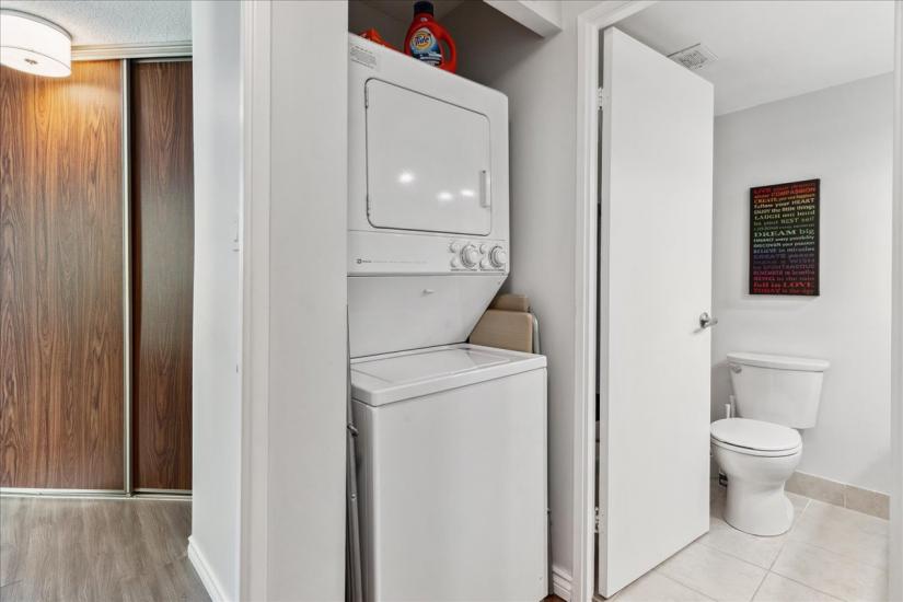 Property listing for #305-222 Jackson St. W., Hamilton, ON