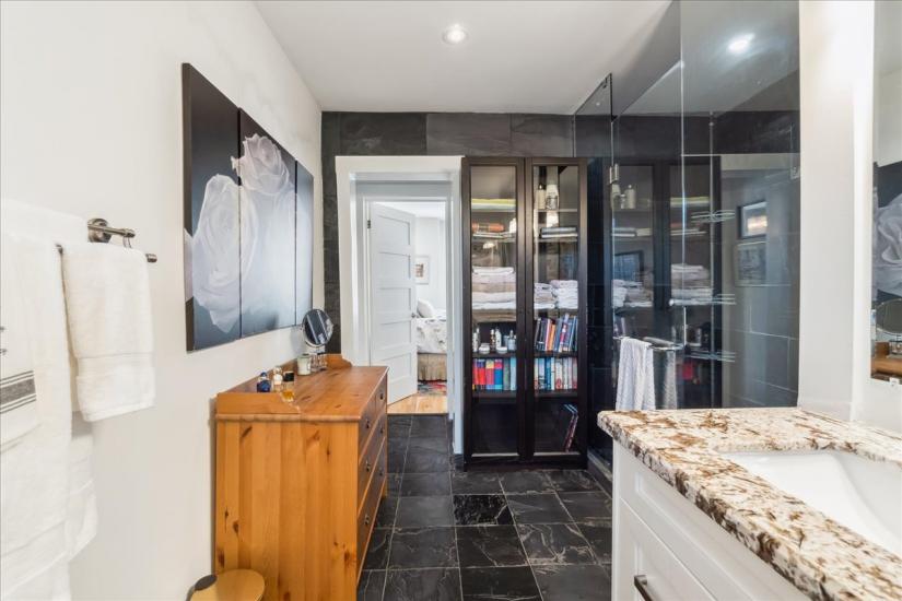 Property listing for 310 Locke St. S., Hamilton, ON