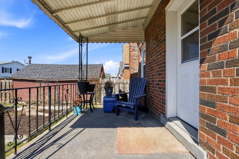 Property listing for 26 Isabel Ave., Hamilton, ON