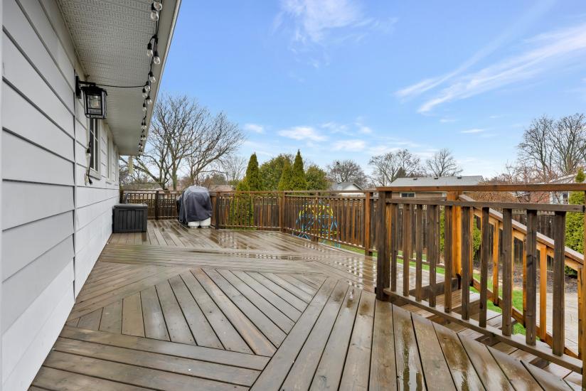 Property listing for 95 Heatherdale Place, Hamilton, ON