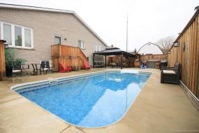 Property listing for 489 Cochrane Rd., Hamilton, ON