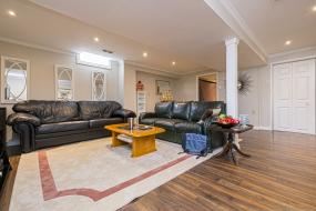 Property listing for 4524 Ivy Gardens Cres., Beamsville, ON