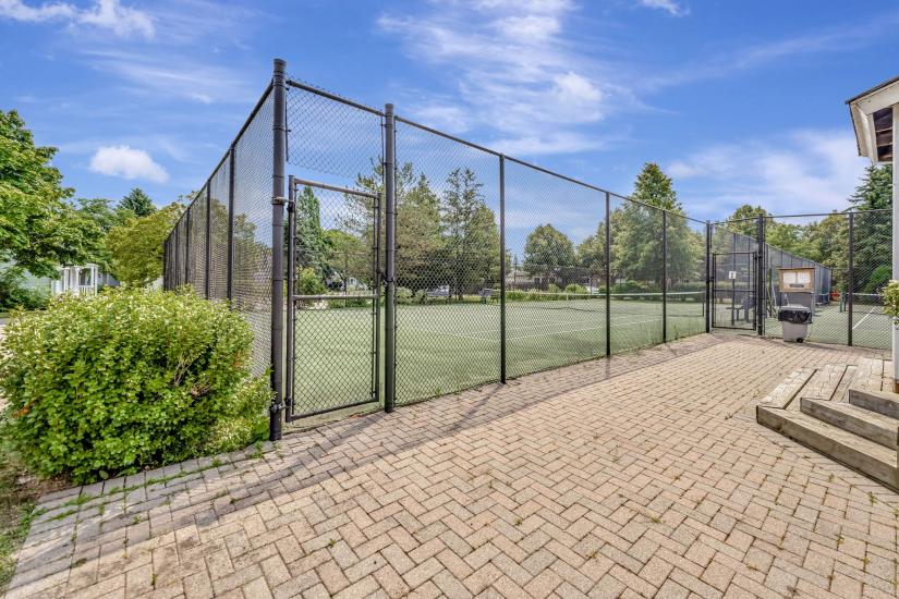 Property listing for #101-500 Silverbirch Blvd., Mount Hope, ON