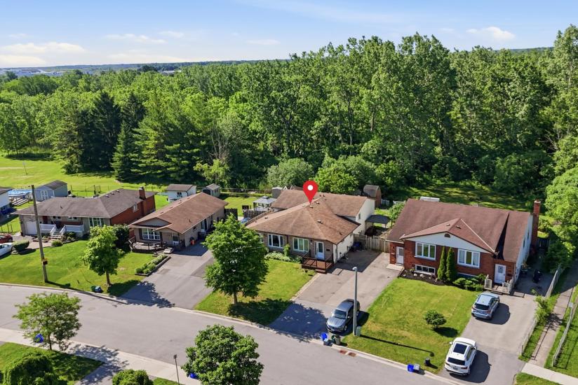 Property listing for 42 Terrace Ave., Welland, ON
