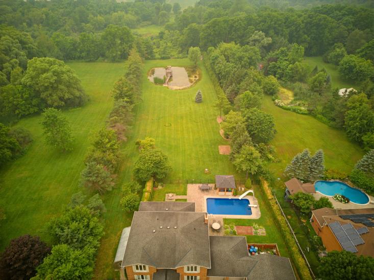 Property listing for 348 Shaver Rd., Ancaster, ON