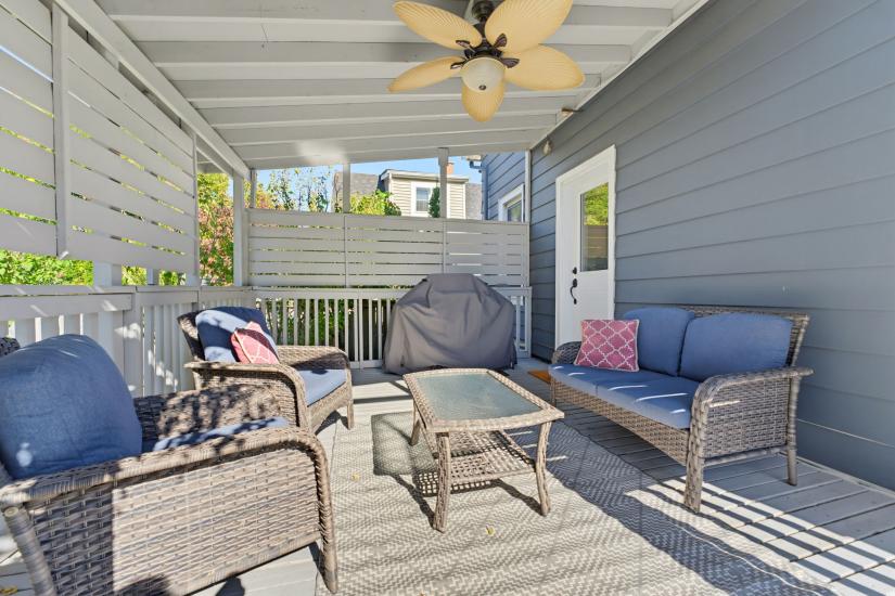 Property listing for 206 Craigroyston Rd., Hamilton, ON