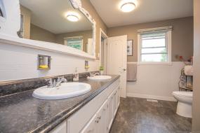 Property listing for 304 Mount Albion Rd., Hamilton, ON