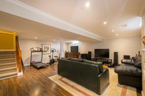 Property listing for 4524 Ivy Gardens Cres., Beamsville, ON