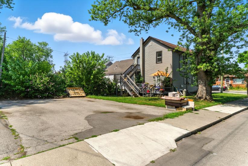 Property listing for 510 Britannia Ave., Hamilton, ON
