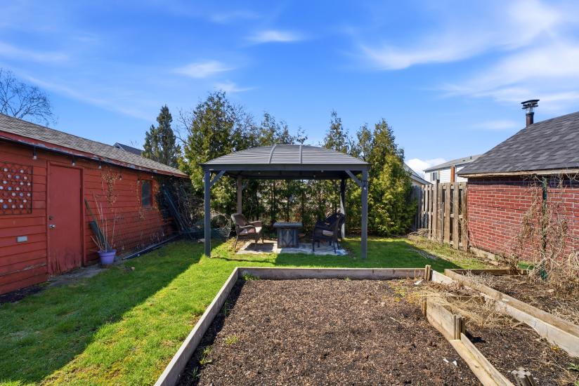 Property listing for 26 Isabel Ave., Hamilton, ON
