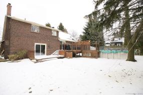 Property listing for 32 Wade Rd., Ancaster, ON