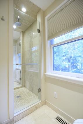 Property listing for 510 Scenic Dr., Hamilton, ON