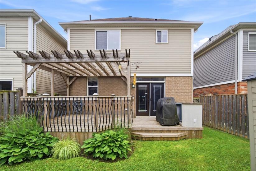 Property listing for 40 Whitwell Way, Binbrook, ON