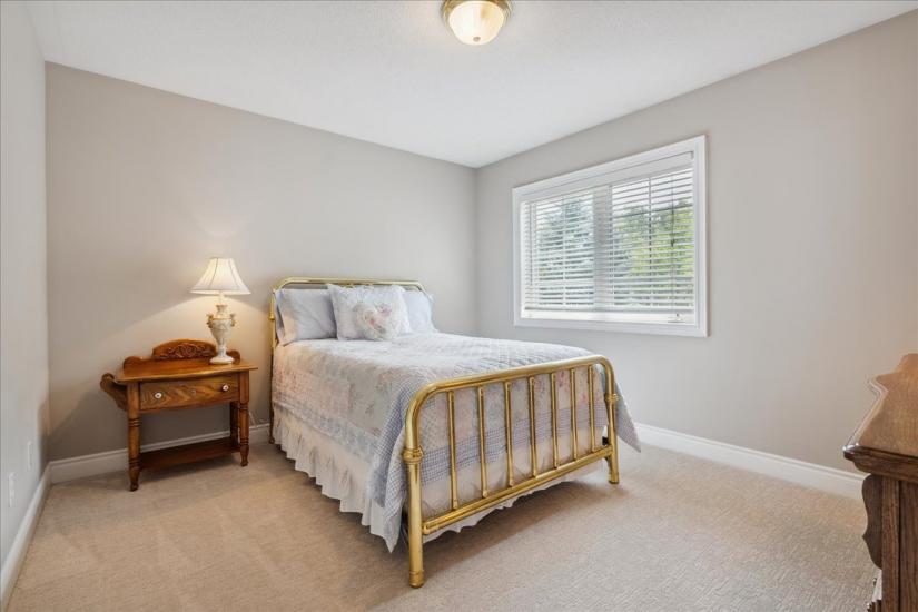 Property listing for #101-100 Beddoe Dr., Hamilton, ON