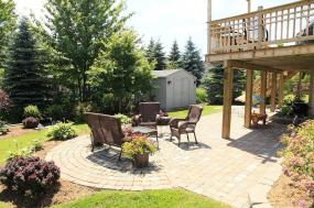 Property listing for 1 Hodge Crt., Dundas, ON
