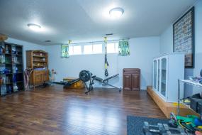 Property listing for 304 Mount Albion Rd., Hamilton, ON