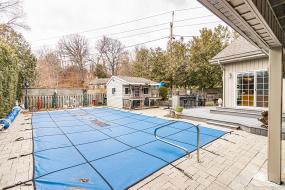 Property listing for 128 York Rd., Dundas, ON