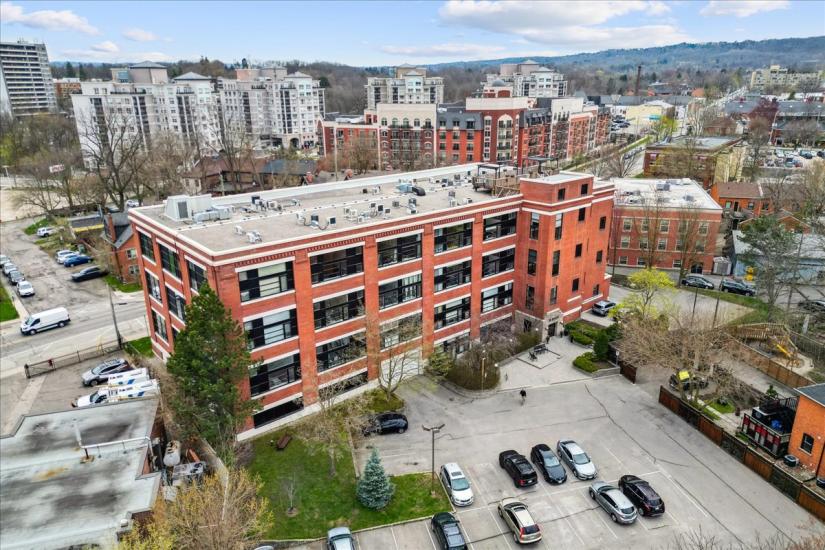 Property listing for #313-50 Main St., Dundas, ON