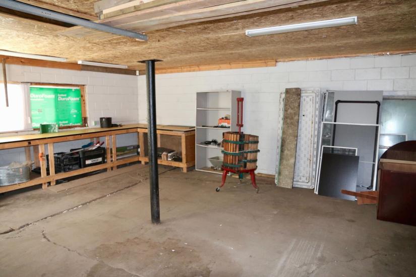 Property listing for 4528 Bridge St., Niagara Falls, ON