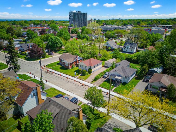 Property listing for 257 West 2nd St., Hamilton, ON