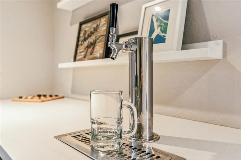 Property listing for 9 Holbrook Rd., Hamilton, ON