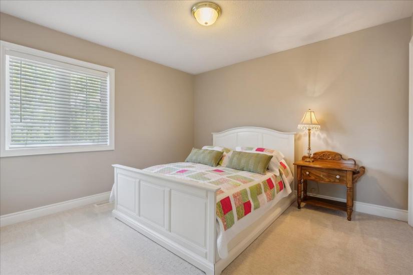 Property listing for #101-100 Beddoe Dr., Hamilton, ON